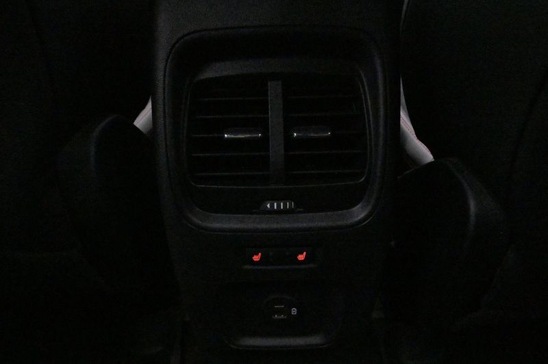 Ford Kuga bild 21