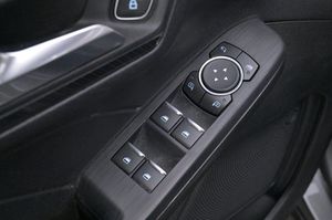 Ford Kuga bild 10