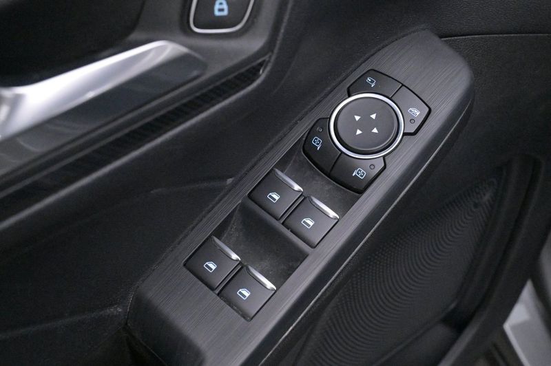 Ford Kuga bild 10