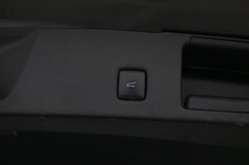 Ford Kuga bild 23