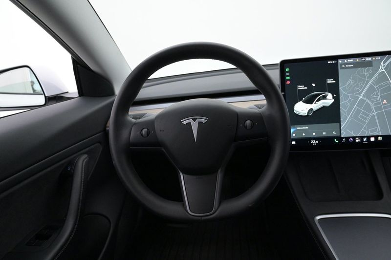 Tesla Model 3 bild 7