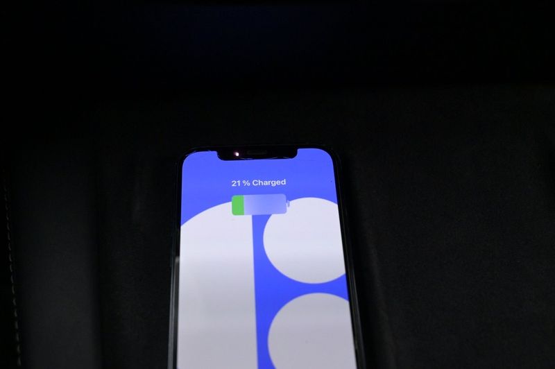 Tesla Model 3 bild 23