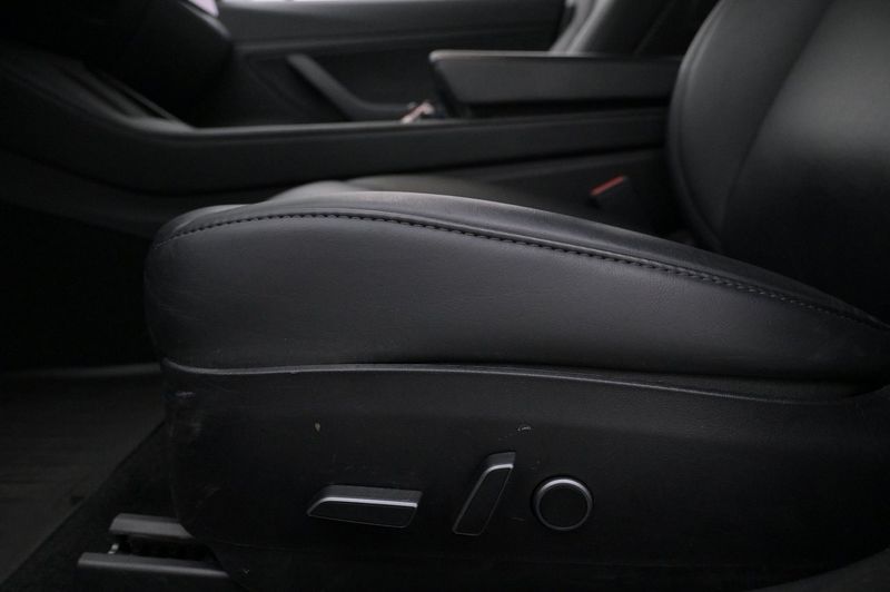 Tesla Model 3 bild 11