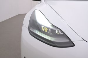 Tesla Model 3 bild 26