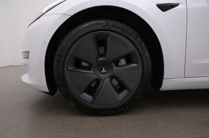 Tesla Model 3 bild 27