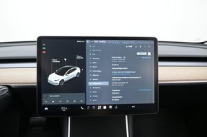 Tesla Model 3 bild 12