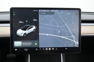 Tesla Model 3 bild 19