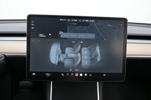 Tesla Model 3 bild 17