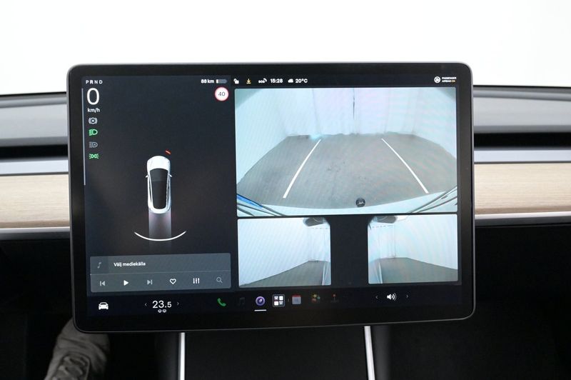 Tesla Model 3 bild 18