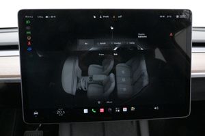 Tesla Model Y bild 21