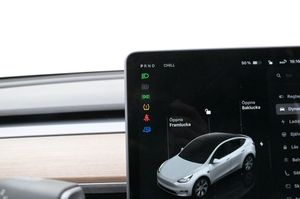 Tesla Model Y bild 23