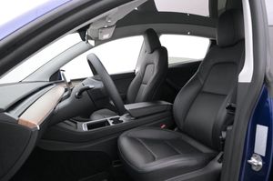 Tesla Model Y bild 9