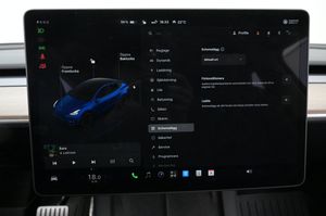Tesla Model Y bild 15