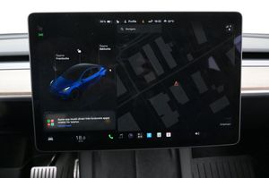 Tesla Model Y bild 19