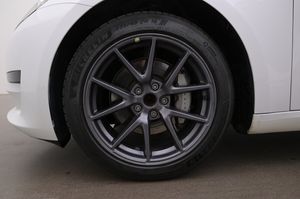 Tesla Model 3 bild 27