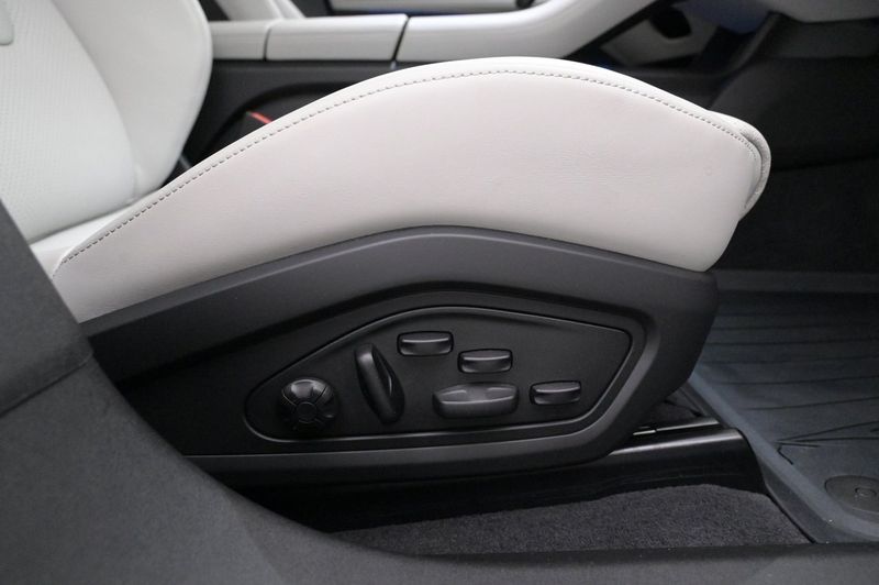 Porsche Taycan bild 18