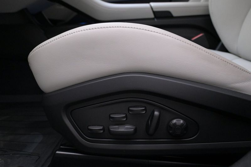 Porsche Taycan bild 15