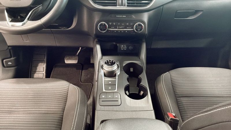 Ford Kuga bild 15