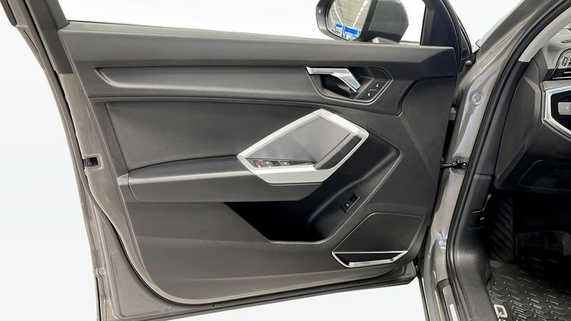 Audi Q3 bild 11