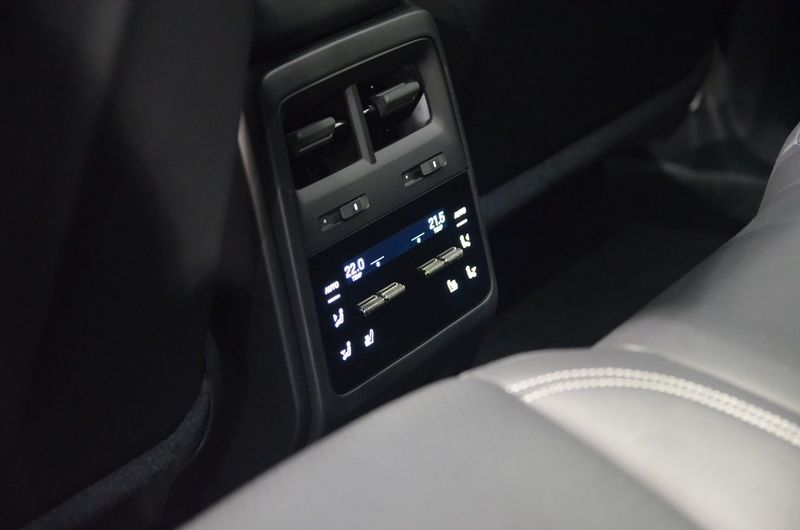 Porsche Macan bild 23
