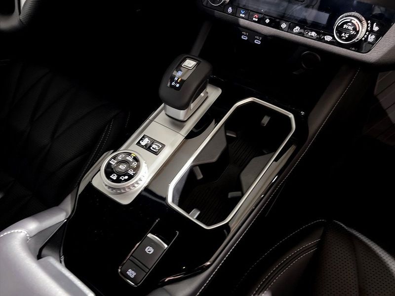 Mitsubishi Outlander bild 13