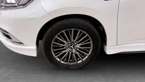 Mitsubishi Outlander bild 9