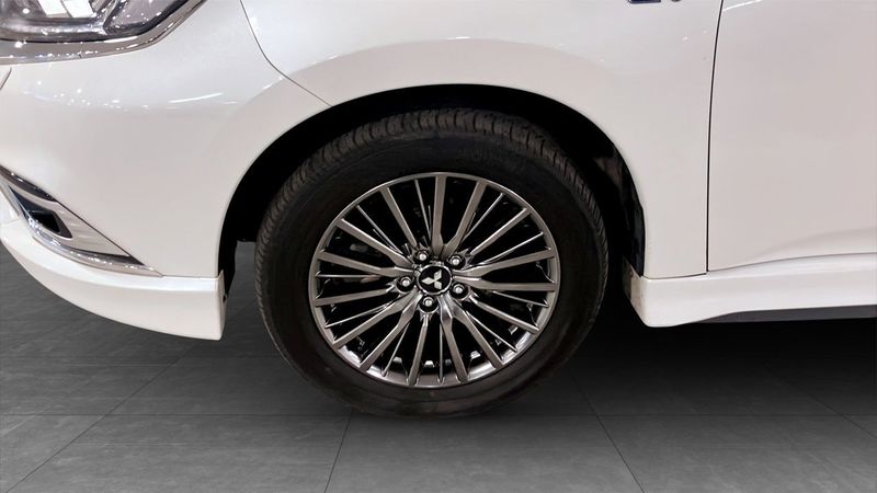 Mitsubishi Outlander bild 9