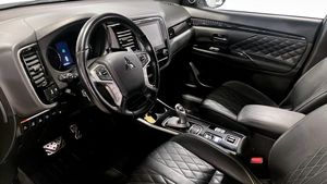Mitsubishi Outlander bild 5