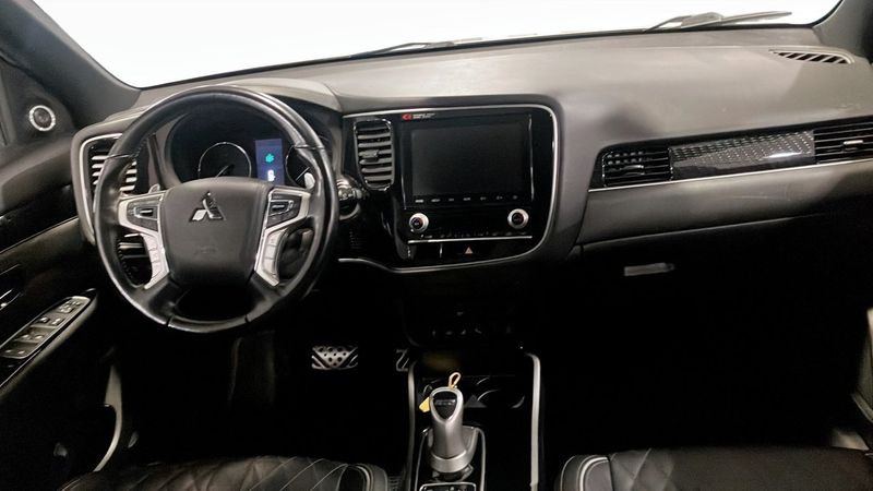 Mitsubishi Outlander bild 4