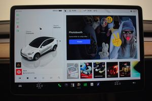 Tesla Model Y bild 18
