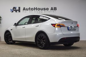 Tesla Model Y bild 2