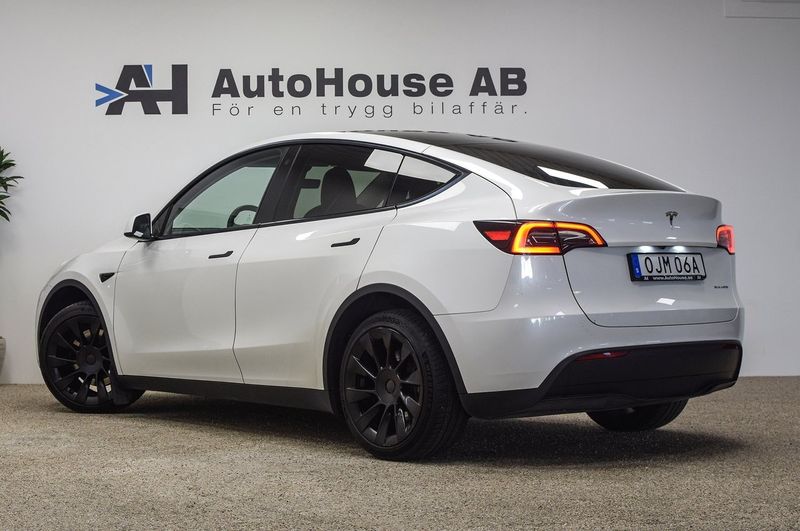 Tesla Model Y bild 2