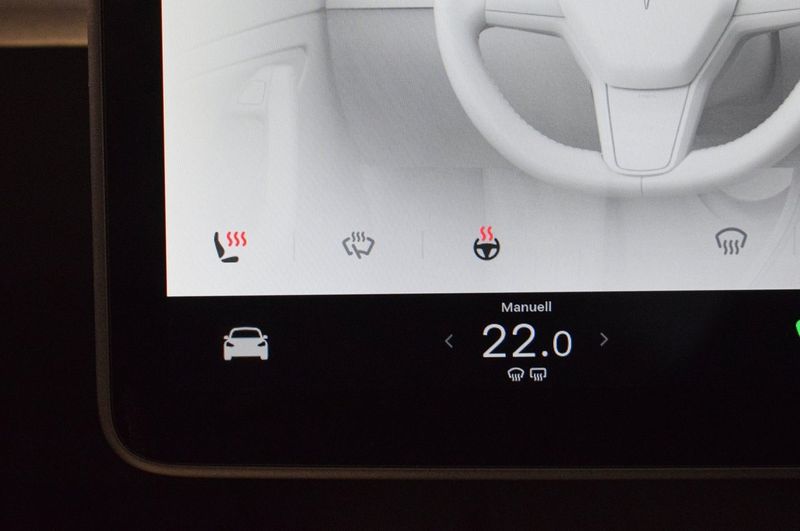 Tesla Model Y bild 12