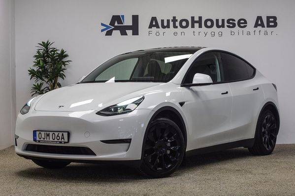 Tesla Model Y Long Range AWD 514HK Ryzen Induction Svensksåld - 2023