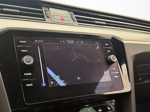 Volkswagen Passat bild 14