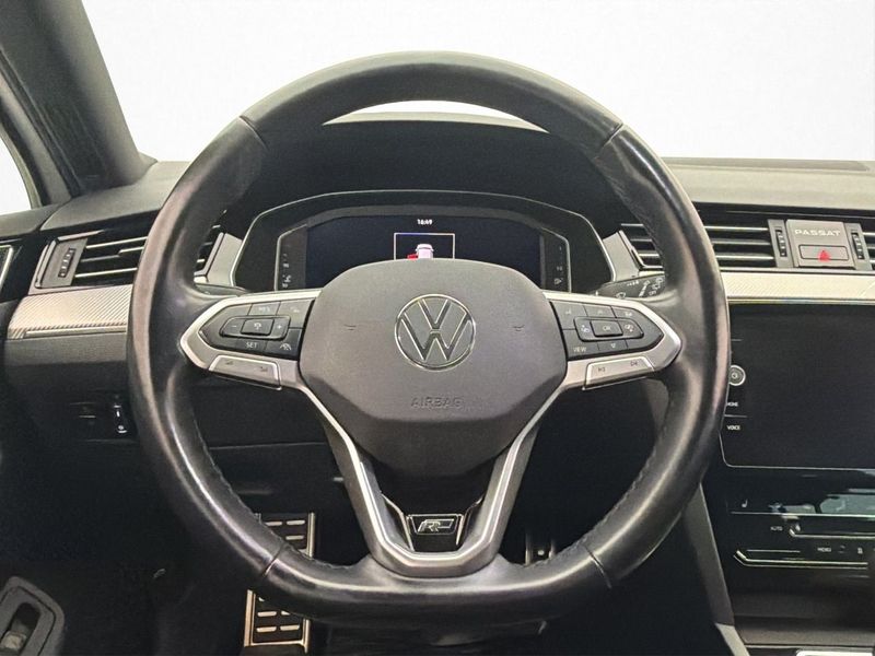 Volkswagen Passat bild 11