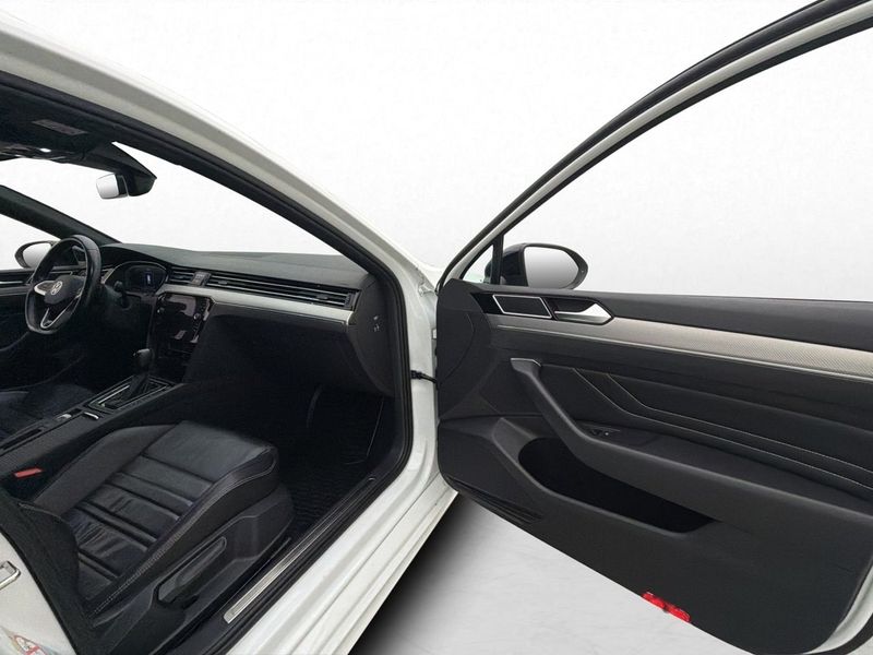 Volkswagen Passat bild 35