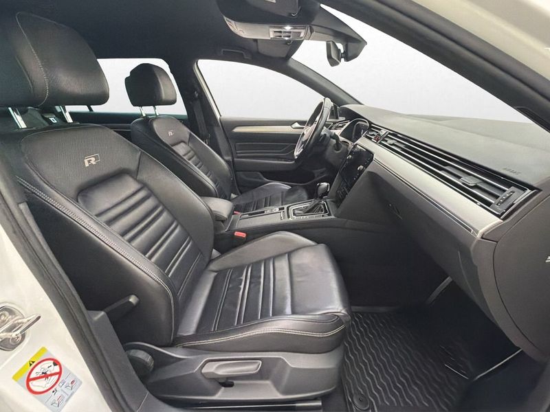 Volkswagen Passat bild 12