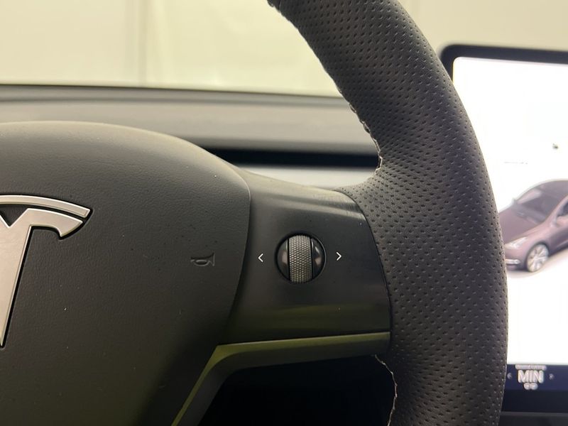 Tesla Model Y bild 27