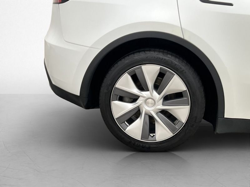 Tesla Model Y bild 31