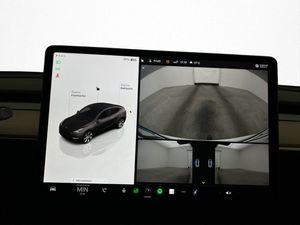 Tesla Model Y bild 19