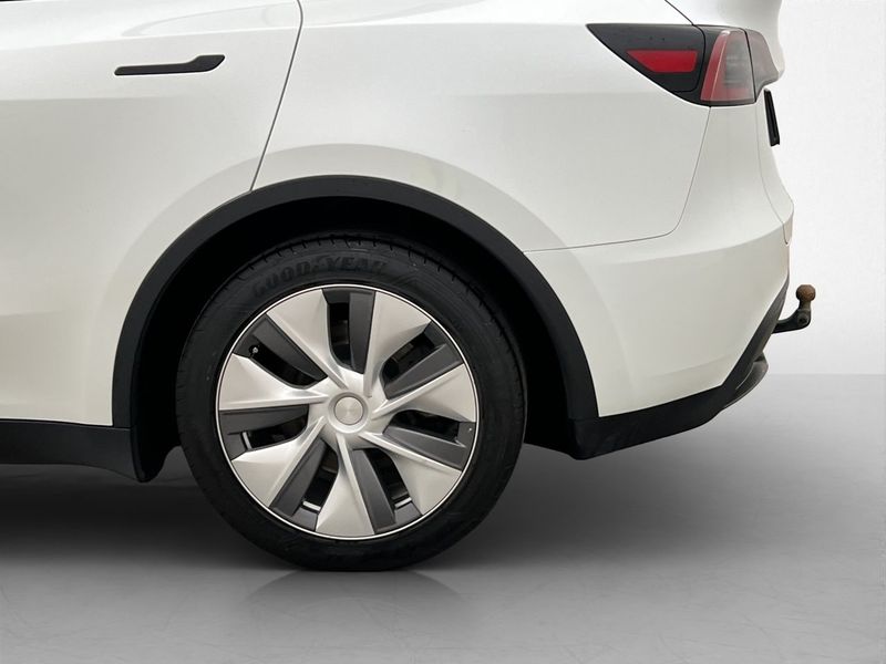 Tesla Model Y bild 30