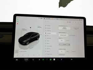 Tesla Model Y bild 24