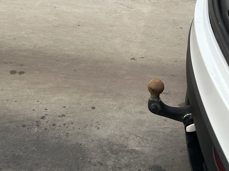 Tesla Model Y bild 9