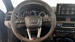 Audi RS4 bild 14