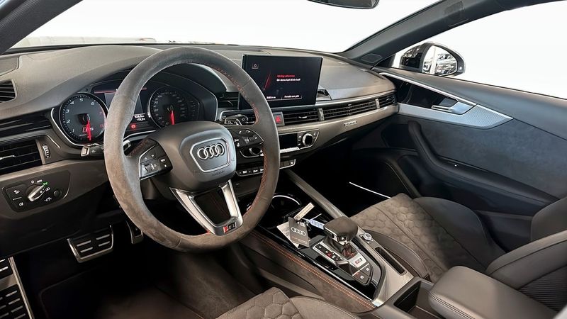 Audi RS4 bild 9