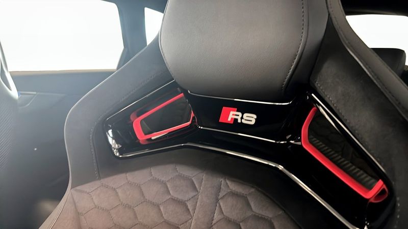 Audi RS4 bild 11