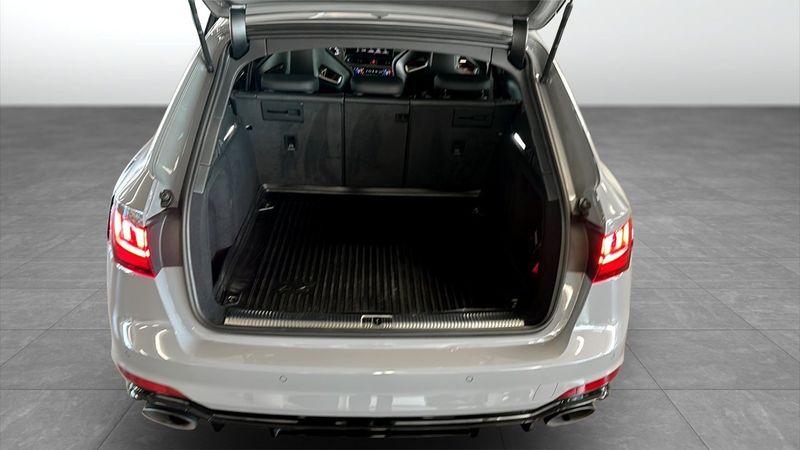 Audi RS4 bild 21