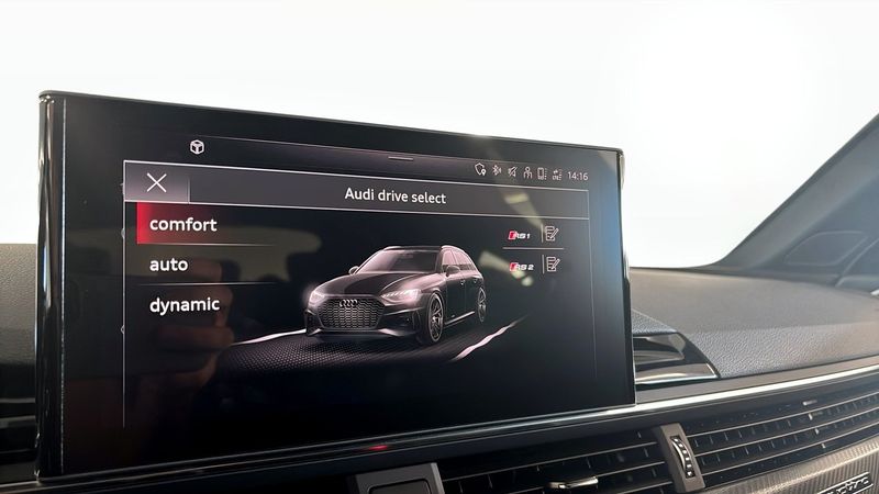 Audi RS4 bild 18