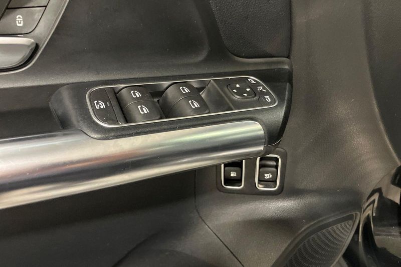 Mercedes GLA250 bild 25